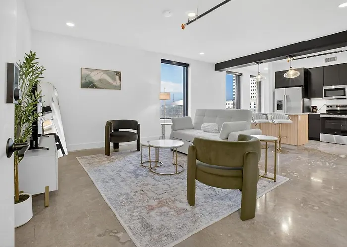 Beacon Living Sleek & Cozy 2br Flat Apartment