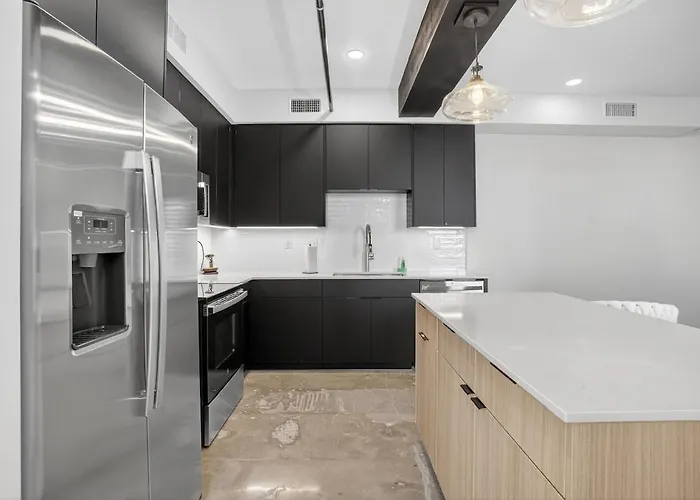 Beacon Living Sleek & Cozy 2br Flat