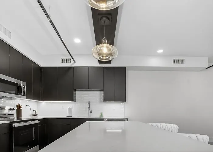 Beacon Living Sleek & Cozy 2br Flat *
