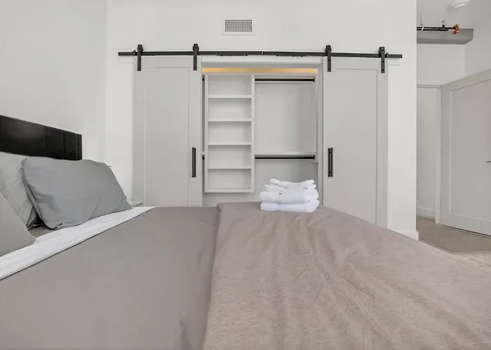Beacon Living Sleek & Cozy 2br Flat Apartment *