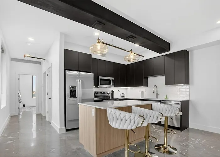 Beacon Living Sleek & Cozy 2br Flat Apartment *